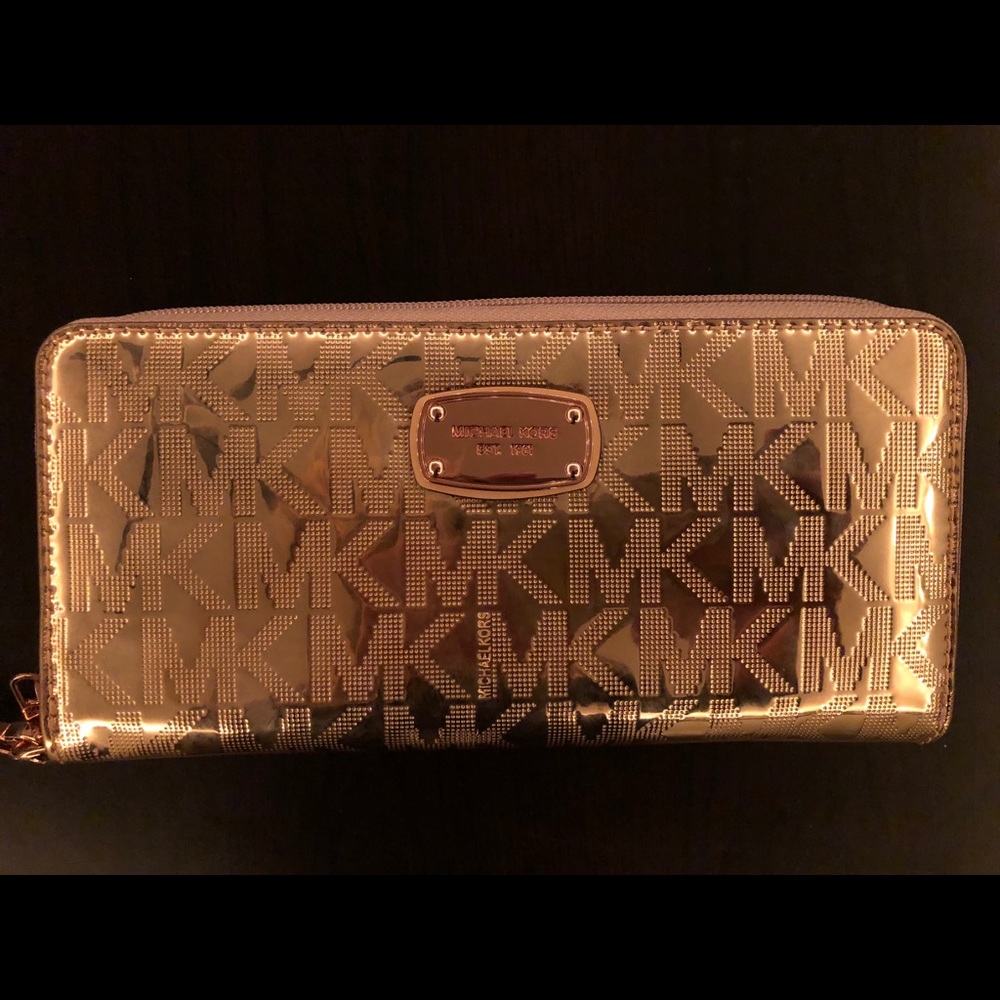 Rose Gold Michael Kors Wallet Brand New